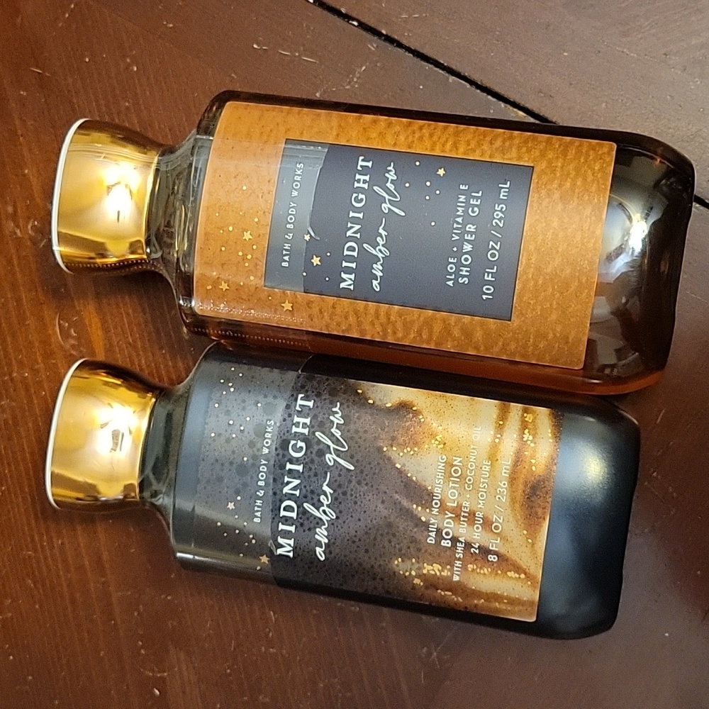 Midnight Amber Glow body lotion and shower gel